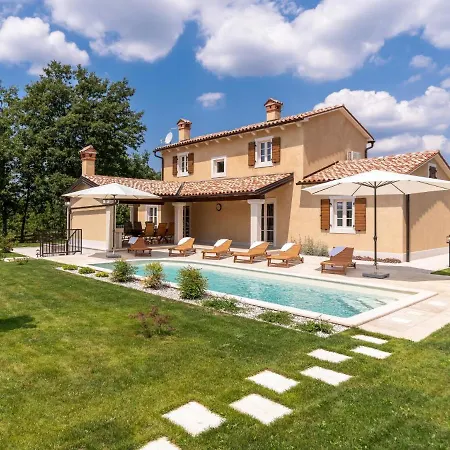 Lucija By Interhome Pazin