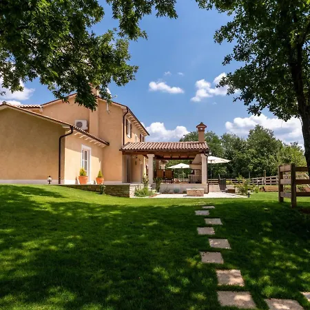 Villa Lucija By Interhome