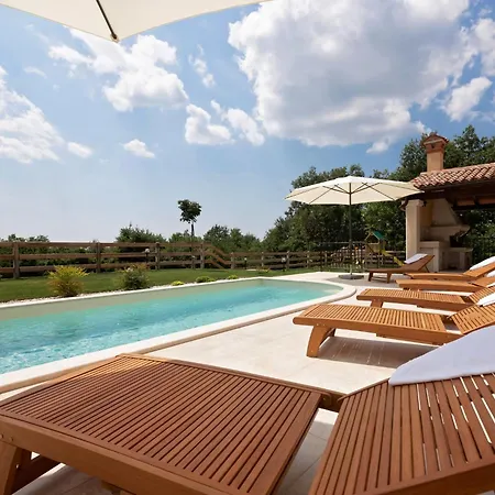 Lucija By Interhome Pazin